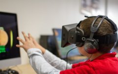 桌面式的虚拟现实技术在教育中的应用